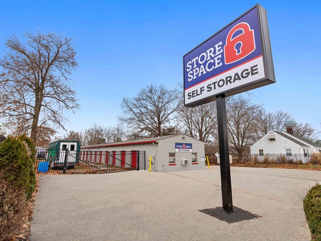 Store Space Self Storage at 1359 Ohio Pike