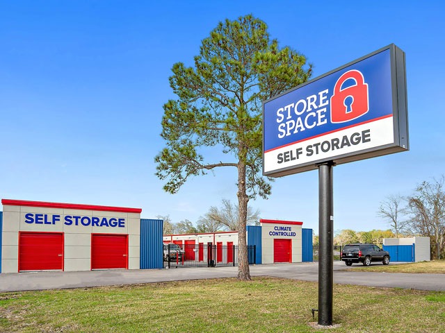 Store Space Self Storage at 5512 S Willow Dr