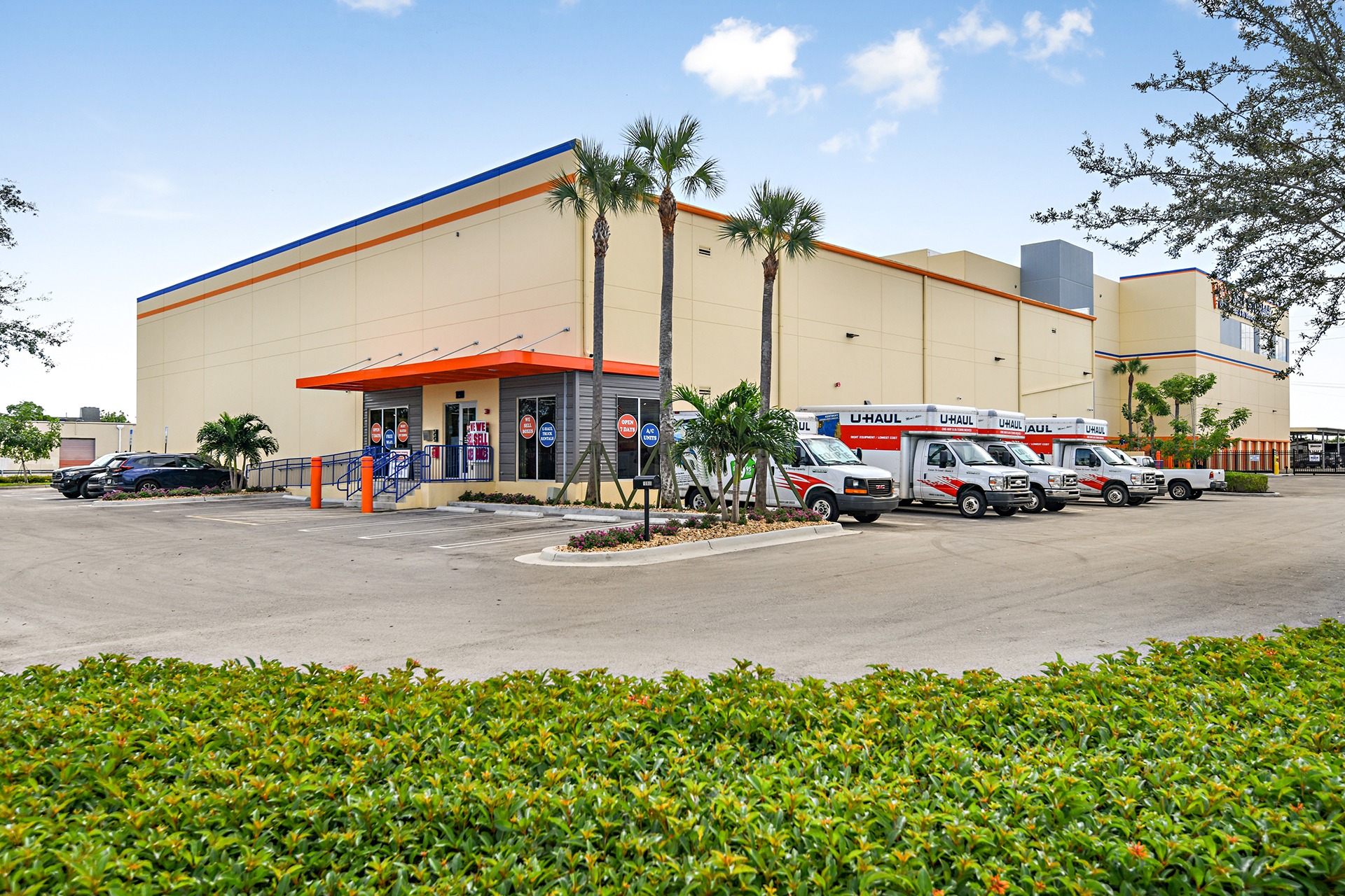 Value Store It - Cutler Bay - Photo 1