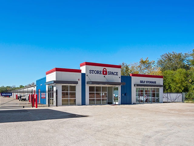 Store Space Self Storage at 260 I-10 Frontage Rd