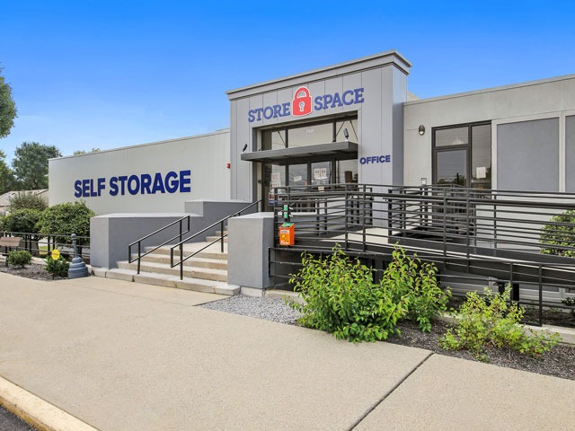 Store Space Self Storage at 1426 W 29th St