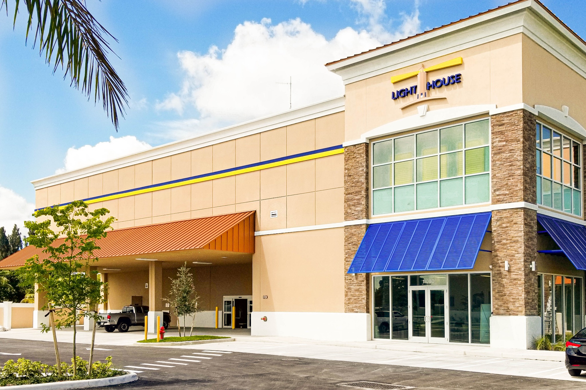 Lighthouse Self Storage - Cooper City - Photo 1